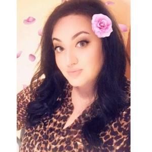 Meet your Posher, Monique